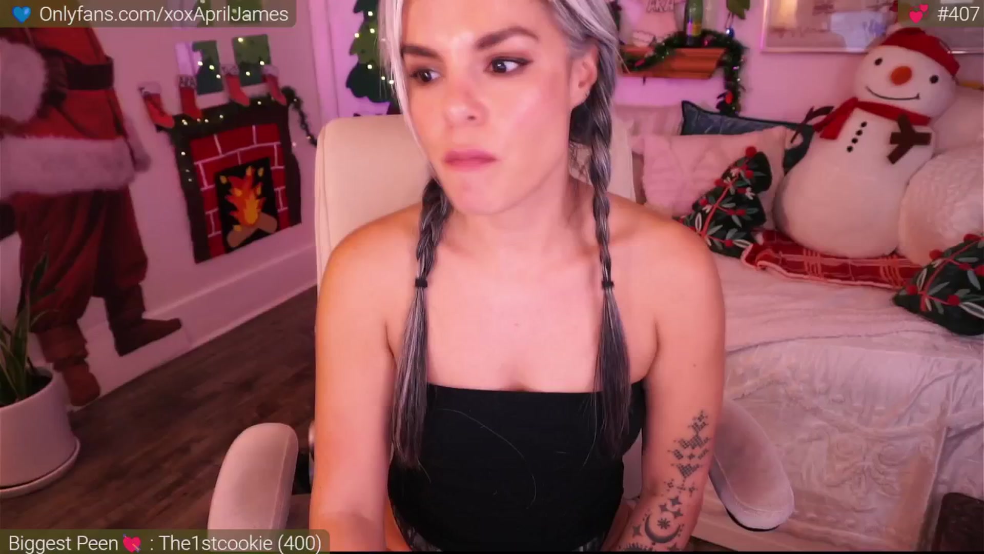 Gallery image thumbnail from AprilJames's myfreecams stream on, 12/07/2024, 24:01 image 2 of 20
