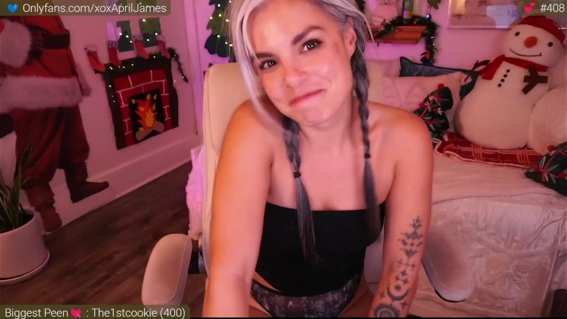 Gallery image thumbnail from AprilJames's myfreecams stream on, 12/07/2024, 24:45 image 13 of 20