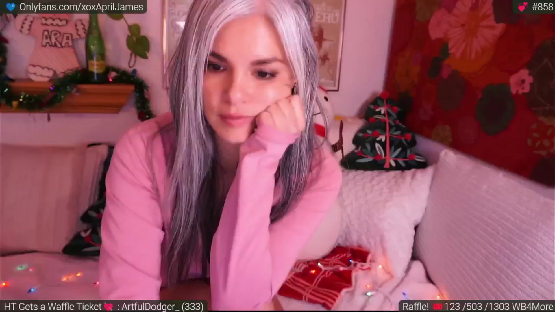 Gallery image thumbnail from AprilJames's myfreecams stream on, 12/23/2024, 04:12 image 4 of 20