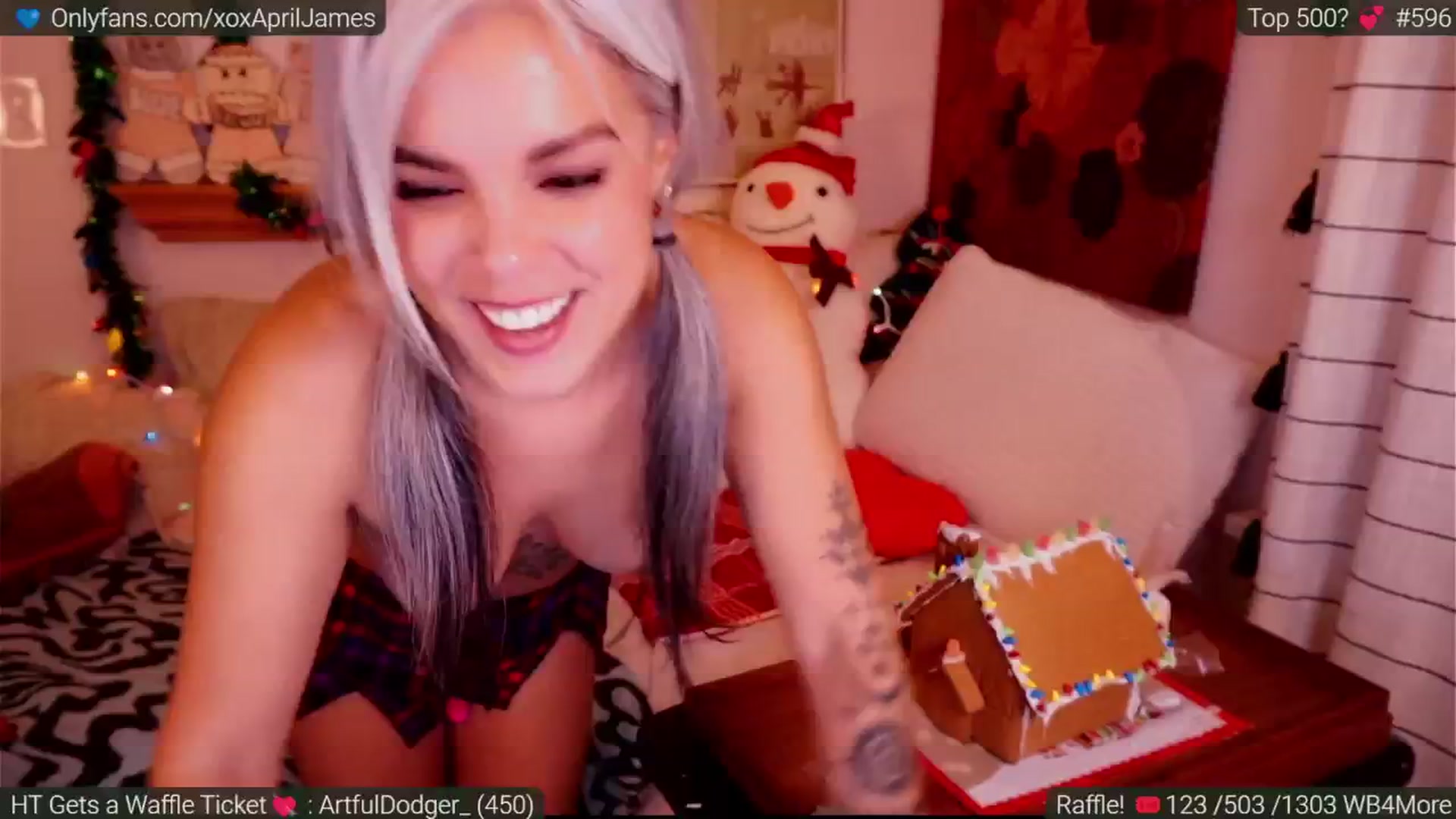 Gallery image thumbnail from AprilJames's myfreecams stream on, 12/25/2024, 24:02 image 10 of 20