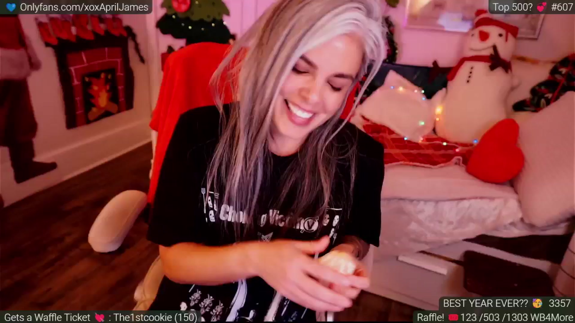 Gallery image thumbnail from AprilJames's myfreecams stream on, 12/30/2024, 01:34 image 18 of 20