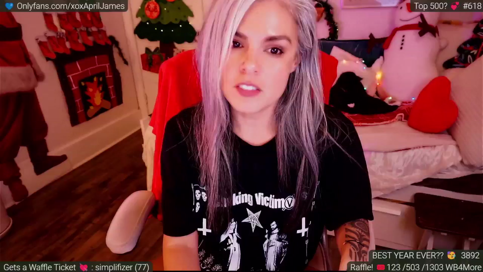 Gallery image thumbnail from AprilJames's myfreecams stream on, 12/30/2024, 01:34 image 7 of 20