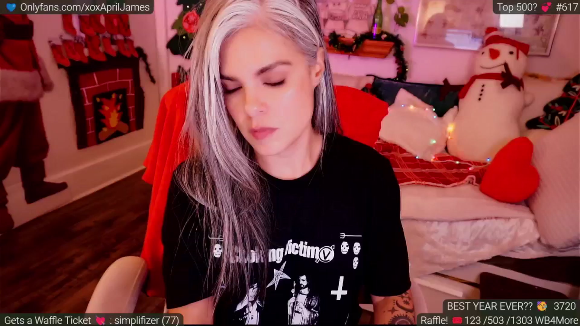 Gallery image thumbnail from AprilJames's myfreecams stream on, 12/30/2024, 01:34 image 15 of 20