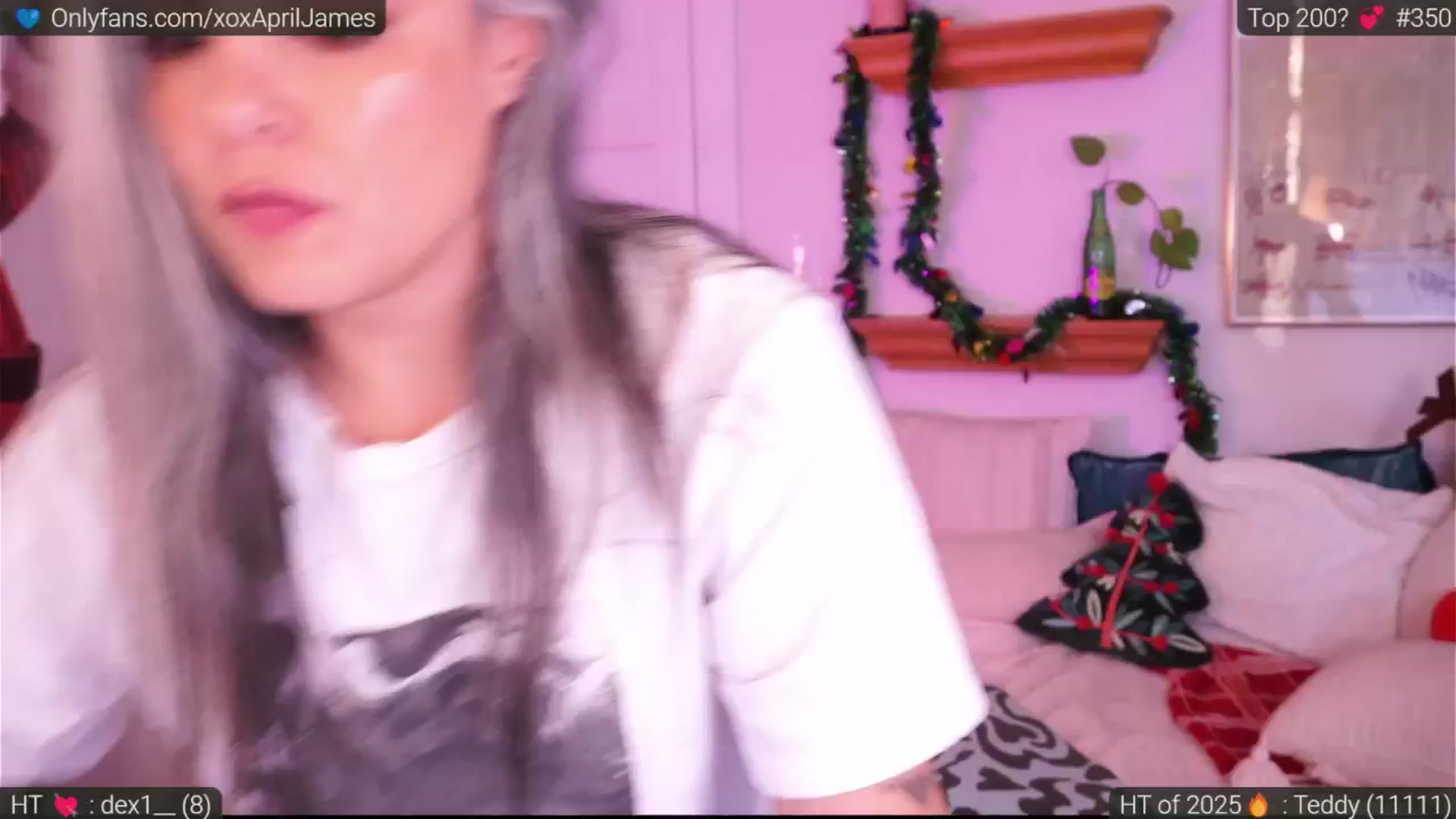 Gallery image thumbnail from AprilJames's myfreecams stream on, 01/06/2025, 24:01 image 3 of 20