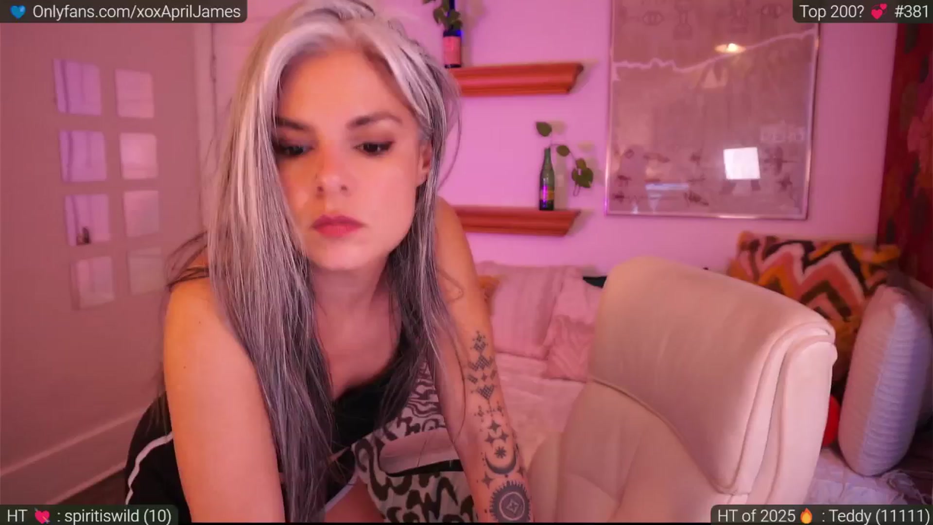 Gallery image thumbnail from AprilJames's myfreecams stream on, 01/07/2025, 23:29 image 16 of 20