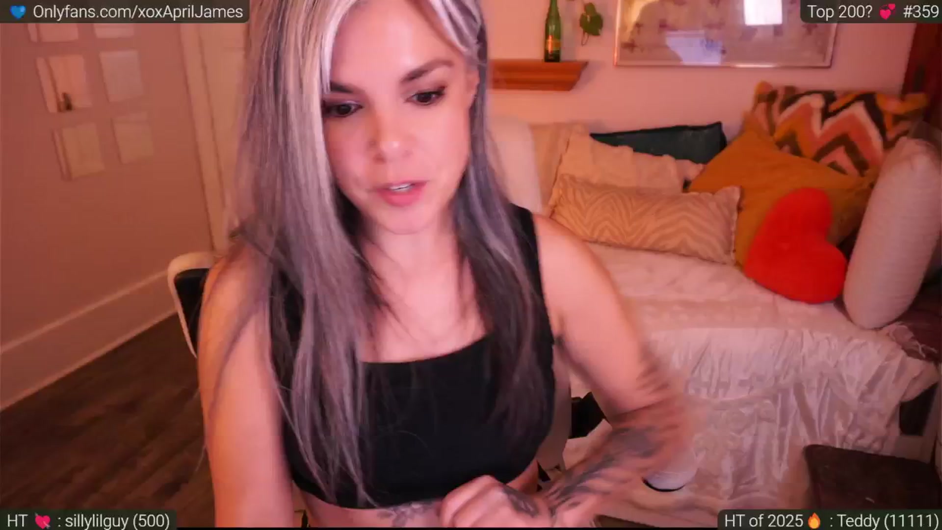 Gallery image thumbnail from AprilJames's myfreecams stream on, 01/08/2025, 02:05 image 7 of 20