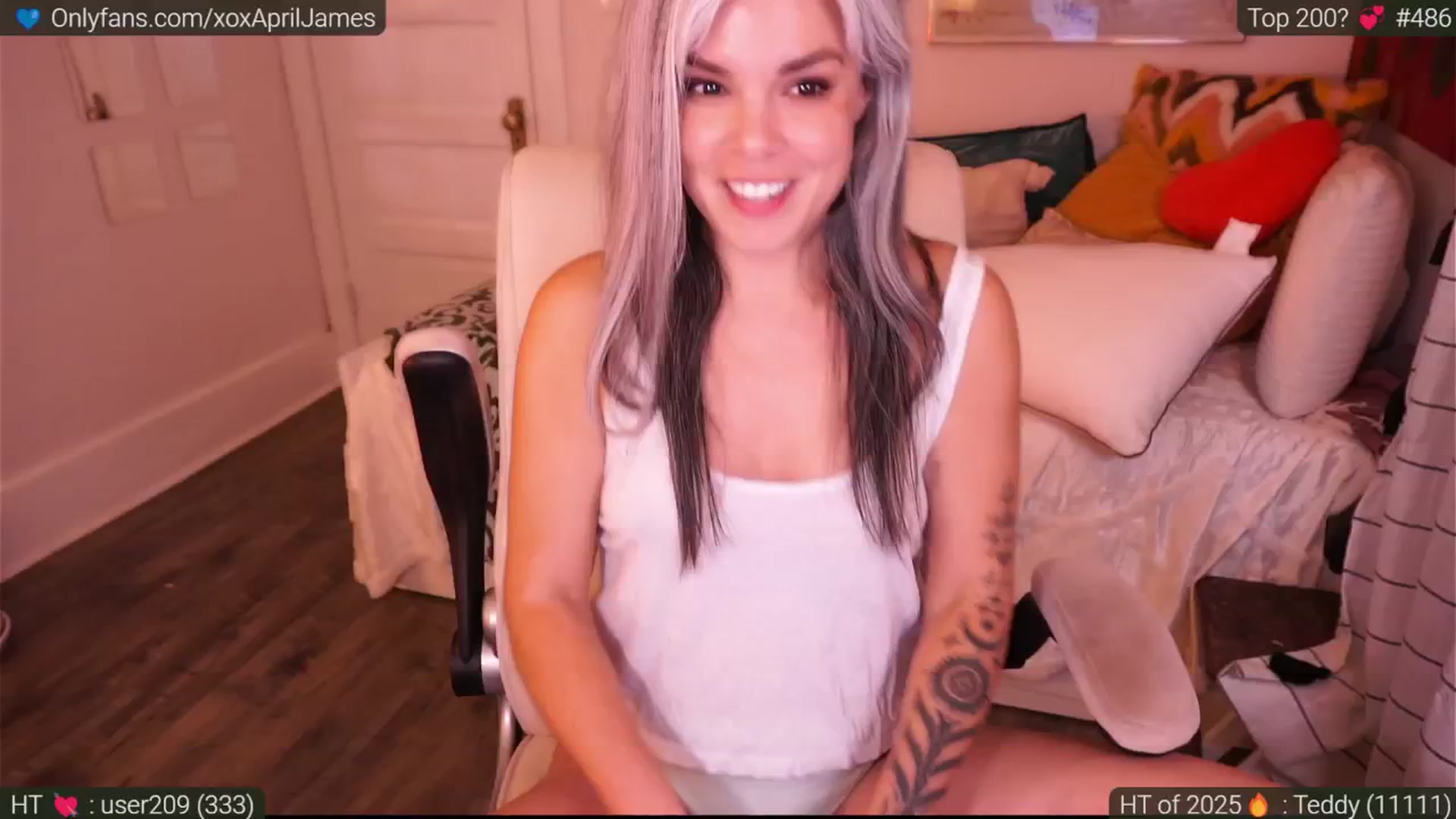 Gallery image thumbnail from AprilJames's myfreecams stream on, 01/11/2025, 02:08 image 10 of 20