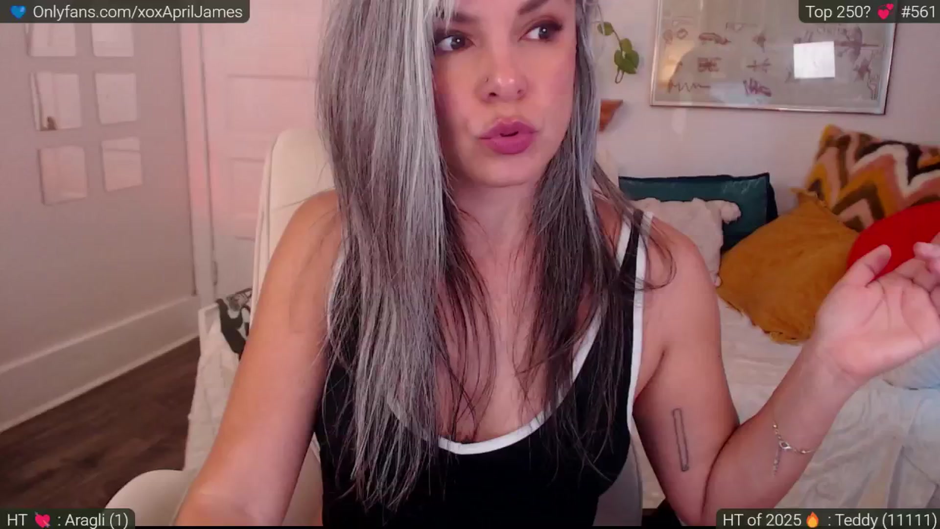 Gallery image thumbnail from AprilJames's myfreecams stream on, 01/16/2025, 23:48 image 4 of 20