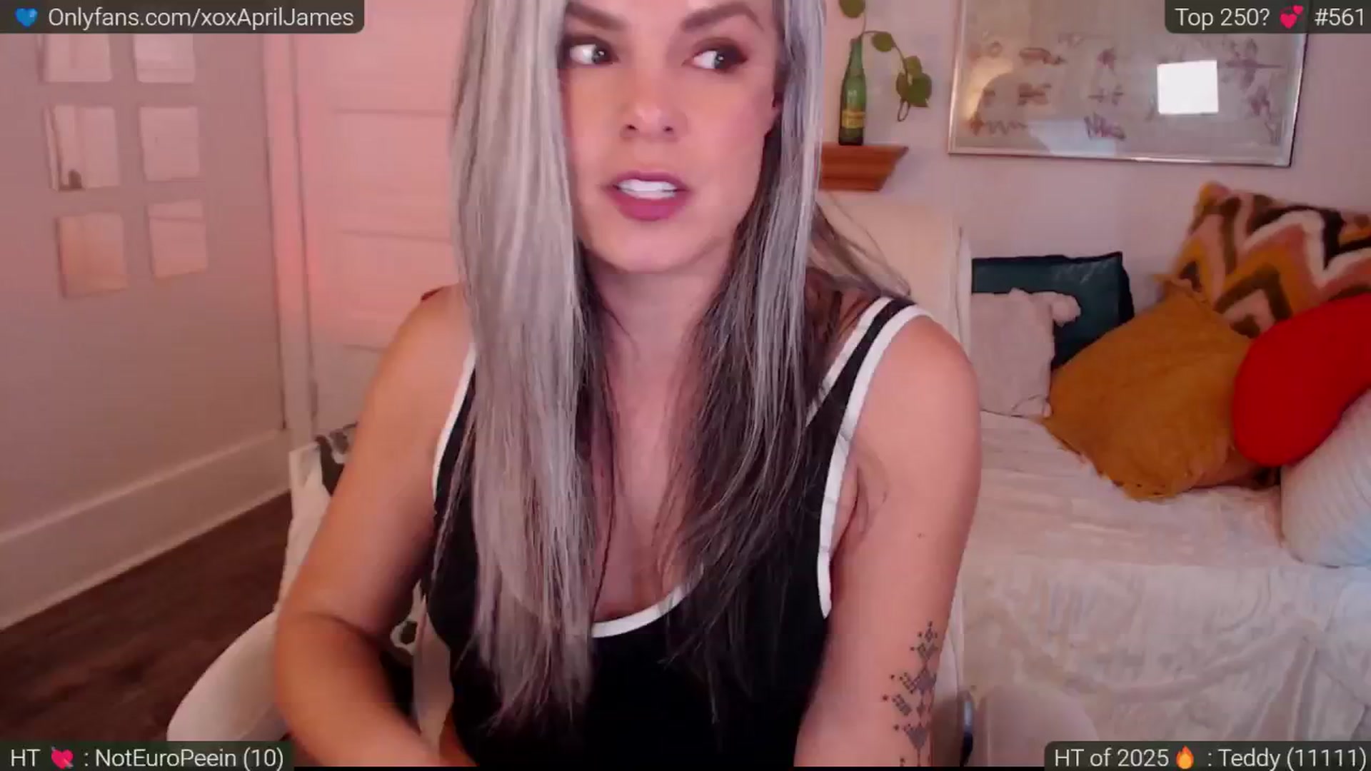 Gallery image thumbnail from AprilJames's myfreecams stream on, 01/16/2025, 23:48 image 10 of 20
