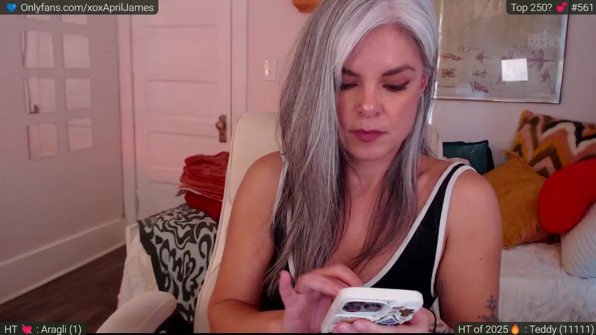 Gallery image thumbnail from AprilJames's myfreecams stream on, 01/16/2025, 23:48 image 2 of 20