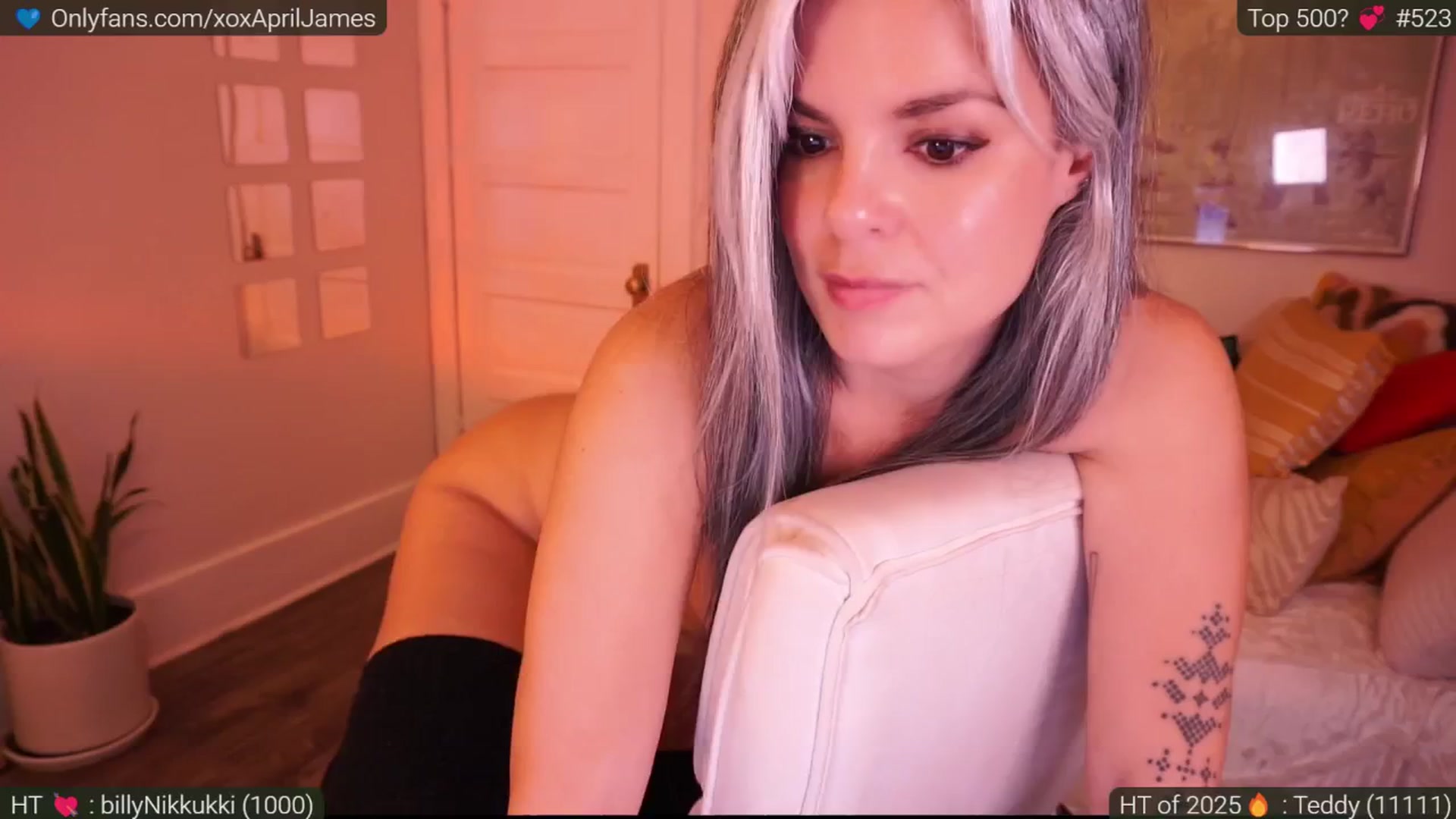 Gallery image thumbnail from AprilJames's myfreecams stream on, 01/19/2025, 24:04 image 20 of 20