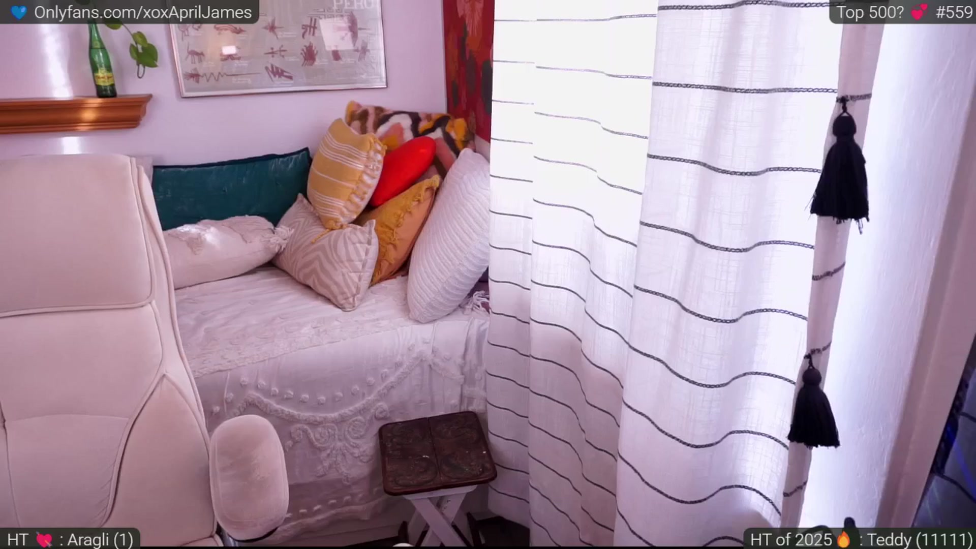 Gallery image thumbnail from AprilJames's myfreecams stream on, 01/19/2025, 22:13 image 14 of 20