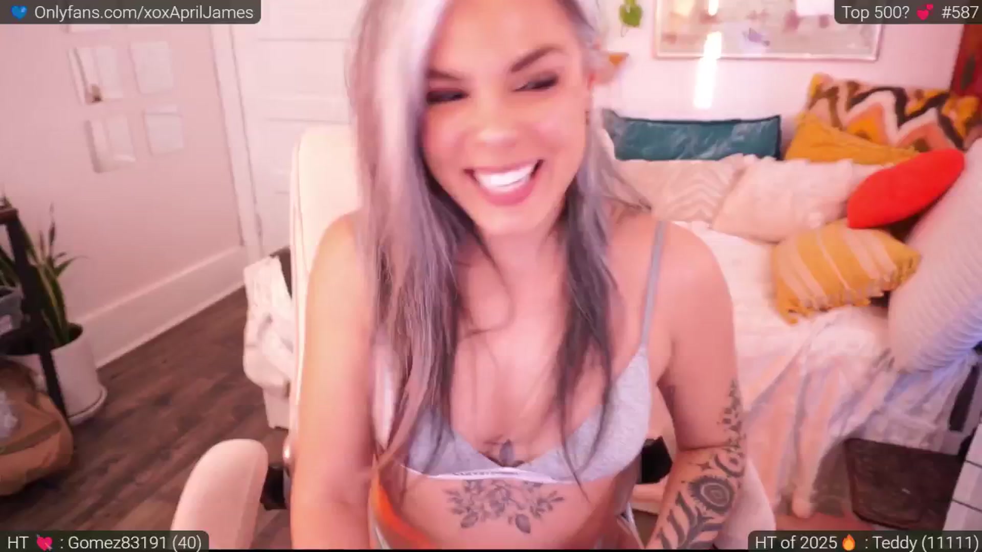 Gallery image thumbnail from AprilJames's myfreecams stream on, 01/28/2025, 01:00 image 4 of 20