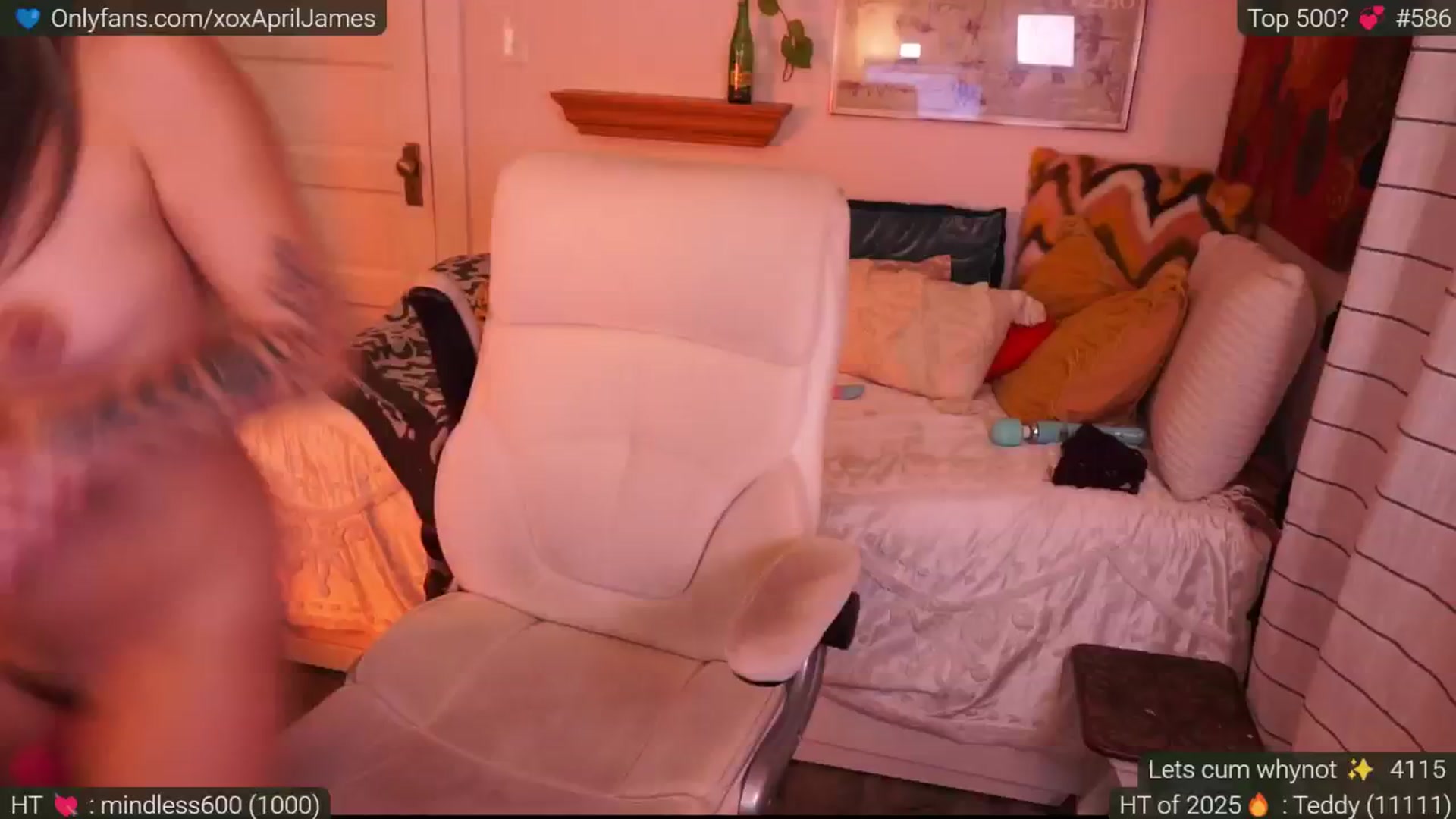 Gallery image thumbnail from AprilJames's myfreecams stream on, 02/01/2025, 02:00 image 13 of 20