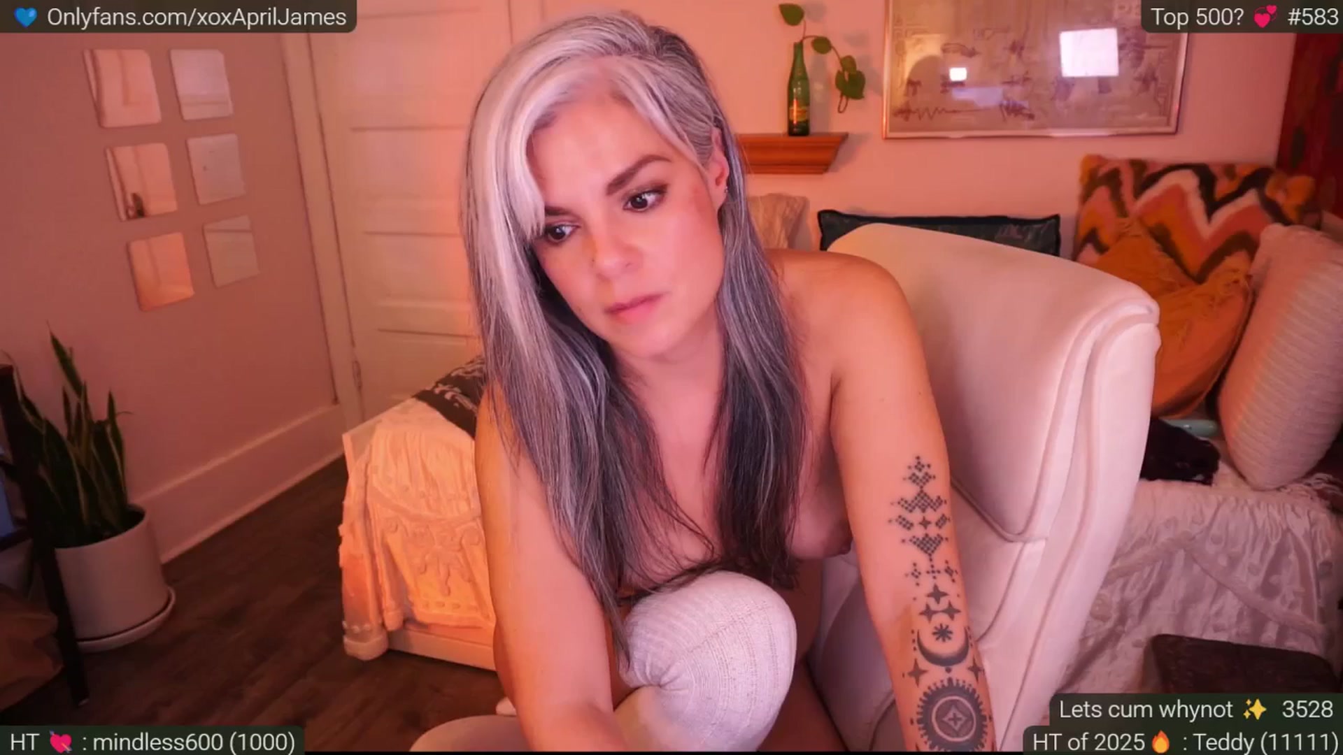 Gallery image thumbnail from AprilJames's myfreecams stream on, 02/01/2025, 02:00 image 19 of 20