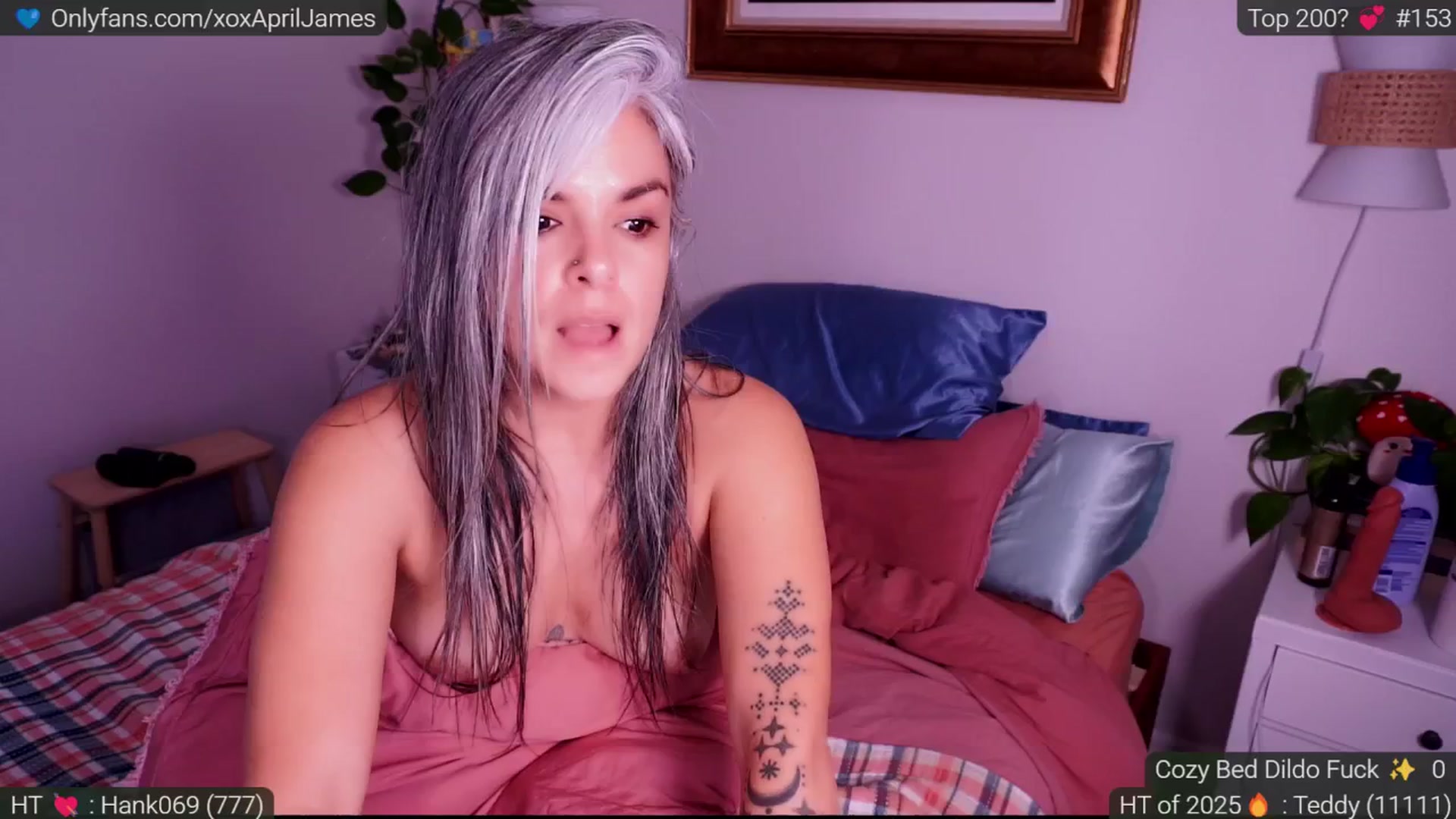 Gallery image thumbnail from AprilJames's myfreecams stream on, 02/03/2025, 21:43 image 6 of 20