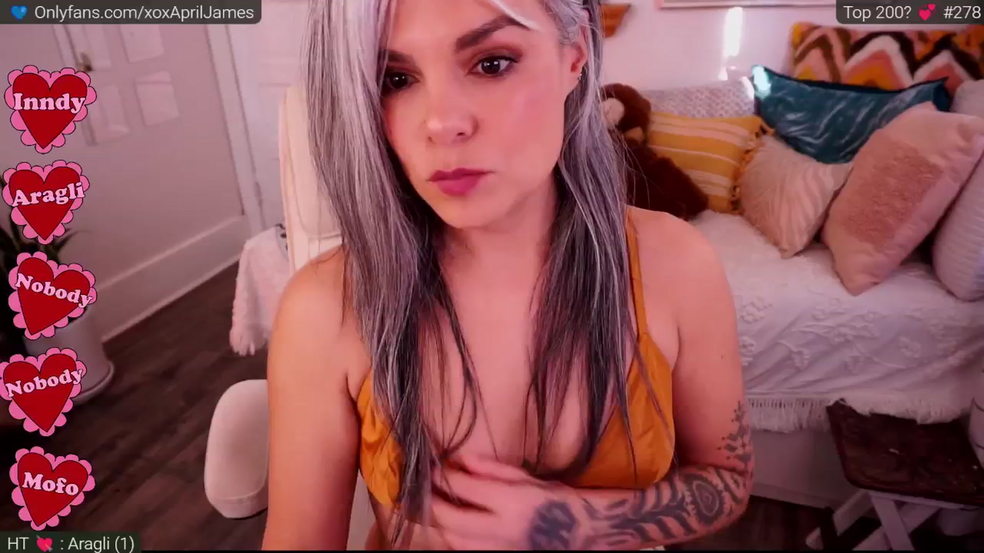 Gallery image thumbnail from AprilJames's myfreecams stream on, 02/09/2025, 24:30 image 7 of 20