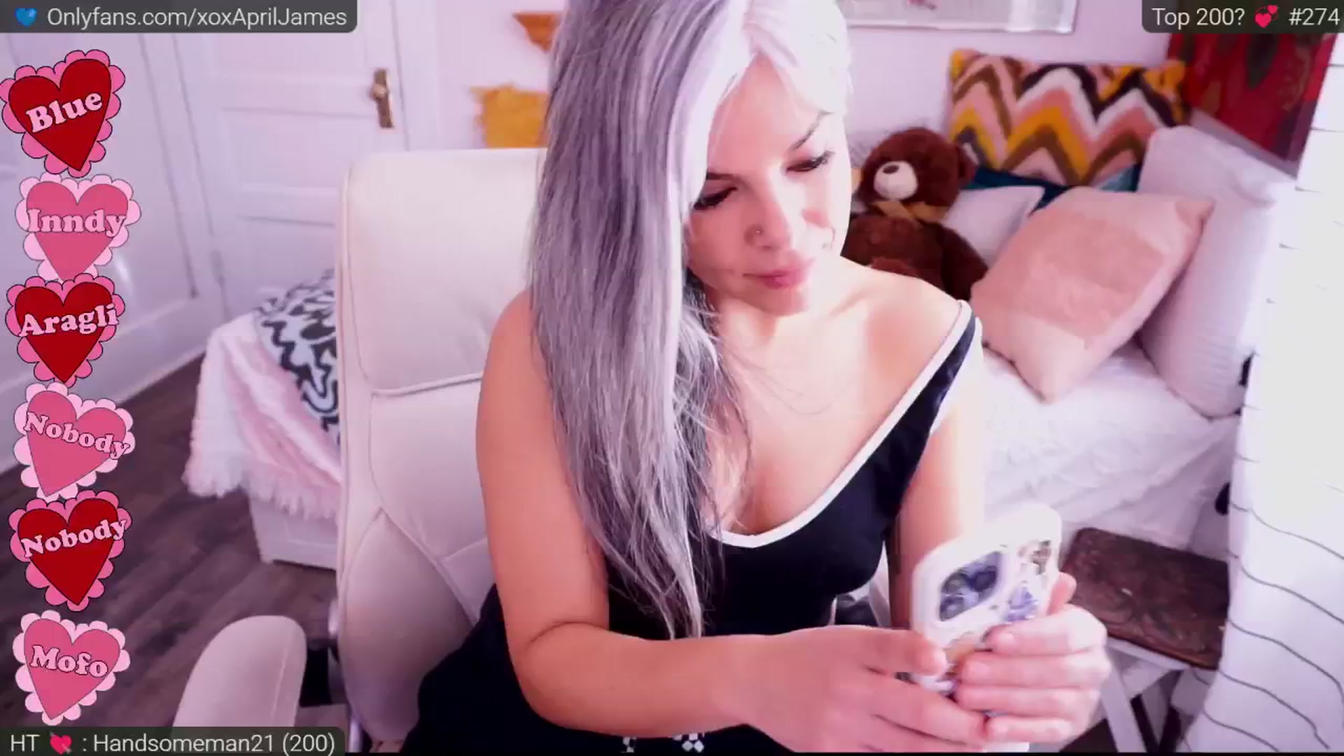 Gallery image thumbnail from AprilJames's myfreecams stream on, 02/09/2025, 18:02 image 7 of 20