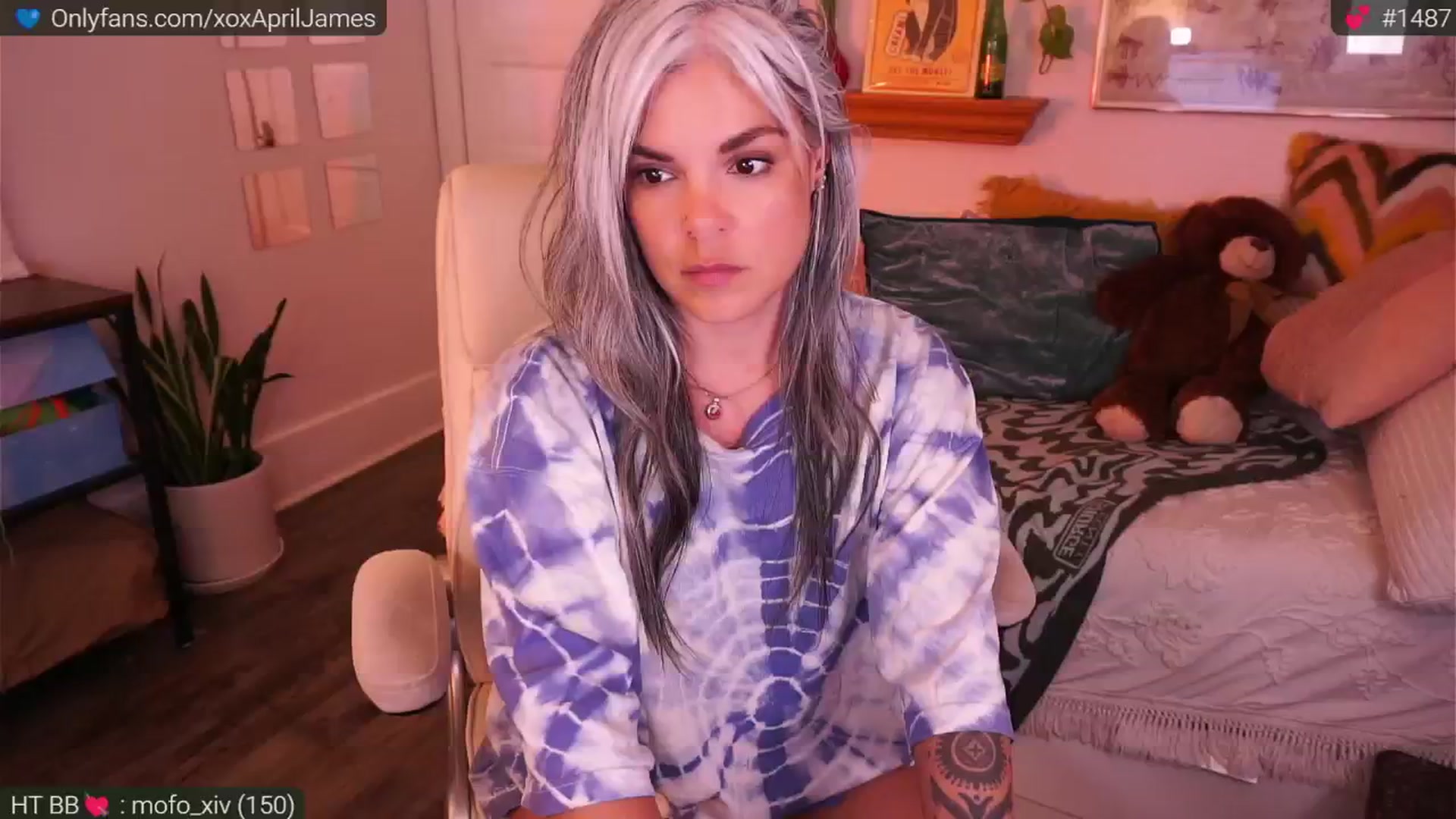 Gallery image thumbnail from AprilJames's myfreecams stream on, 03/06/2025, 01:31 image 11 of 20