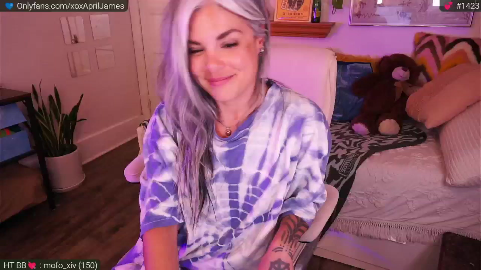 Gallery image thumbnail from AprilJames's myfreecams stream on, 03/06/2025, 01:31 image 20 of 20
