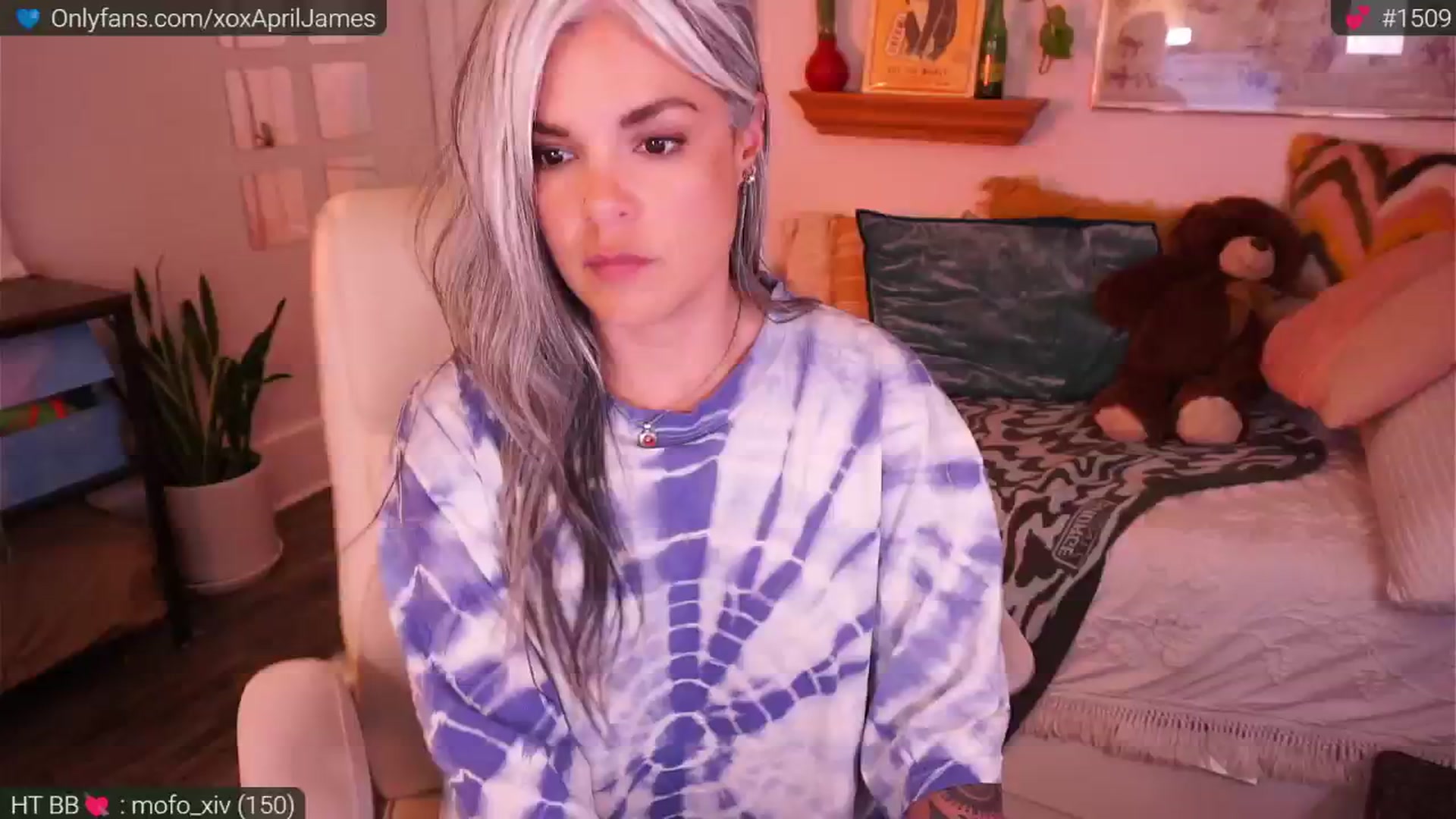 Gallery image thumbnail from AprilJames's myfreecams stream on, 03/06/2025, 01:31 image 10 of 20