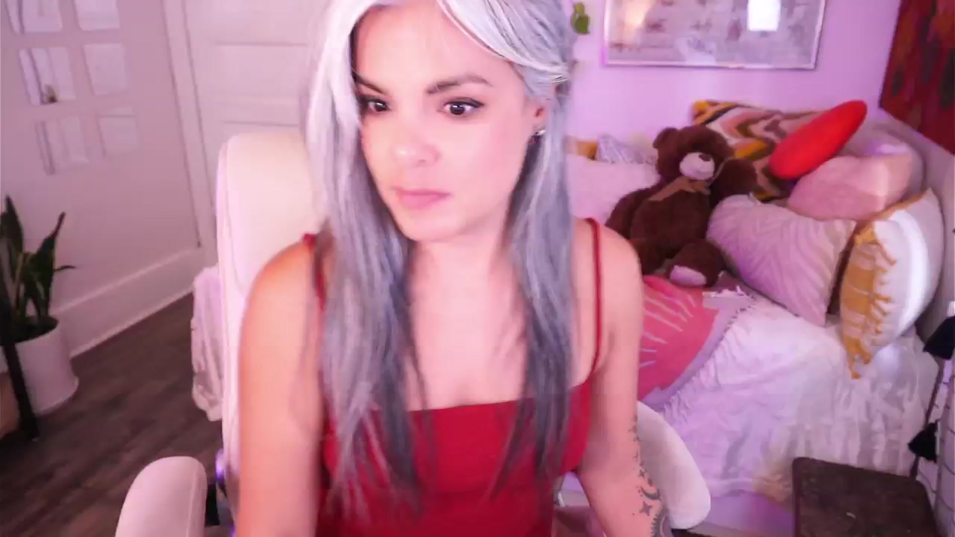 Gallery image thumbnail from AprilJames's myfreecams stream on, 03/21/2025, 23:54 image 12 of 20