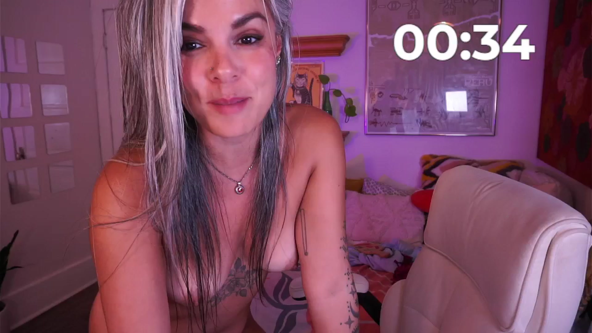Gallery image thumbnail from AprilJames's myfreecams stream on, 04/08/2025, 01:32 image 6 of 20