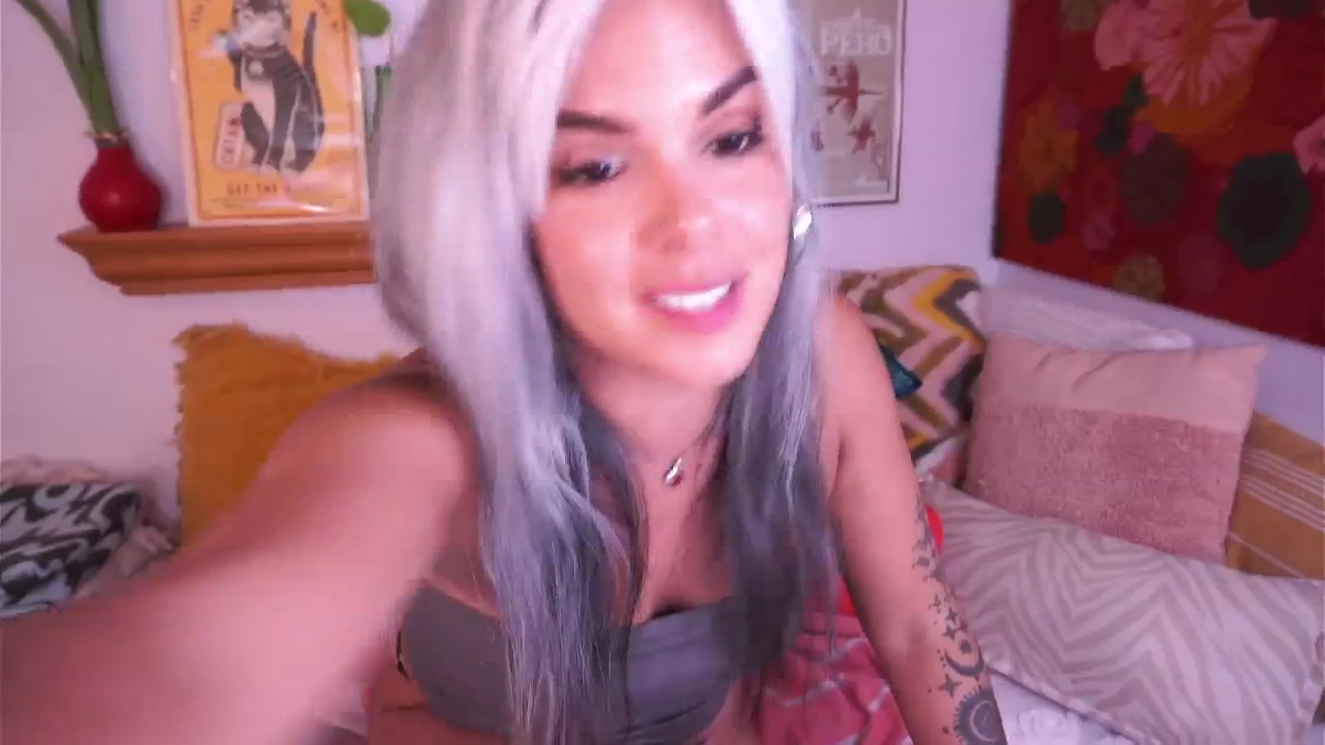 Gallery image thumbnail from AprilJames's myfreecams stream on, 04/09/2025, 24:08 image 14 of 20