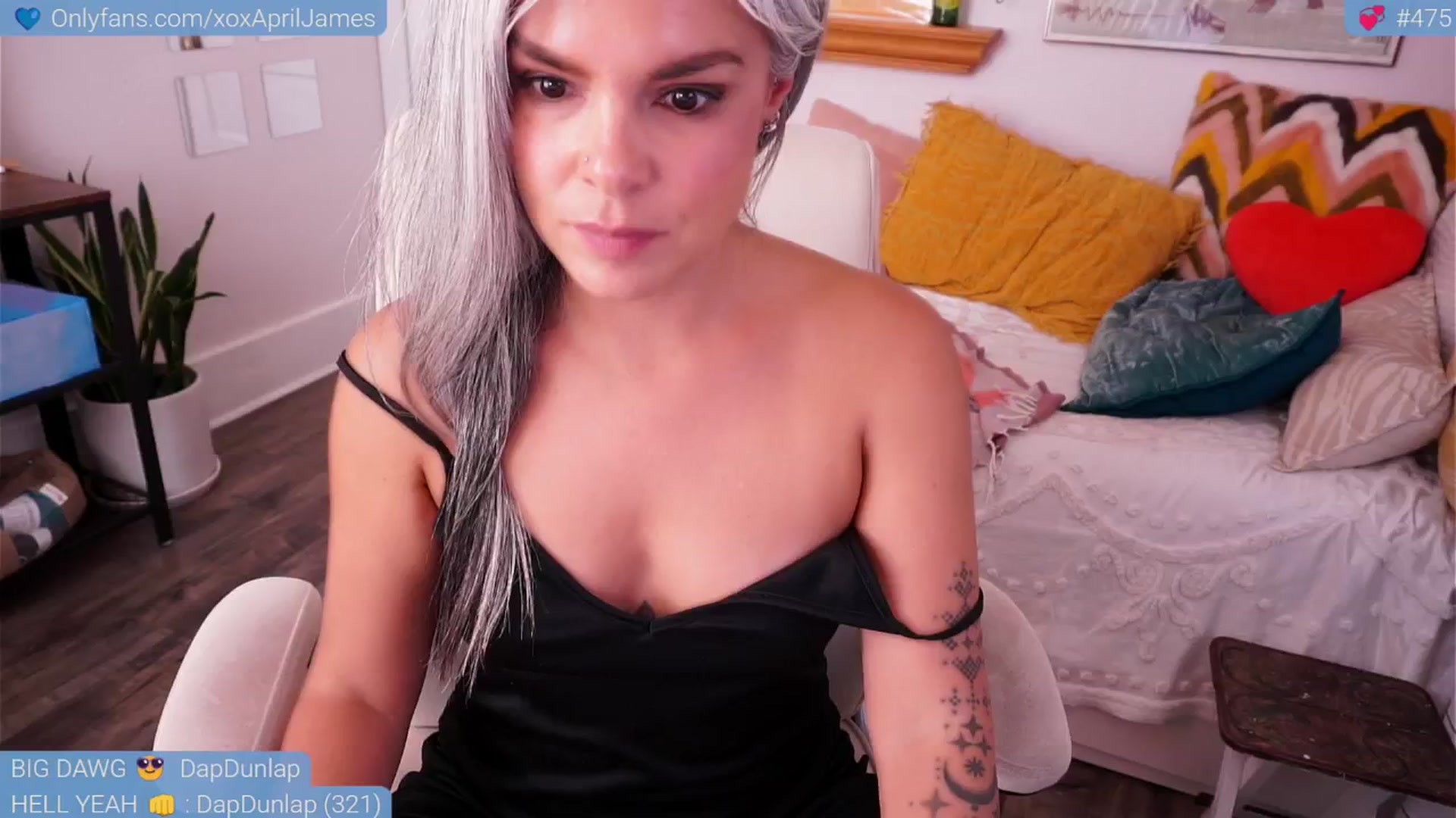 Gallery image thumbnail from AprilJames's myfreecams stream on, 04/22/2025, 02:16 image 3 of 20