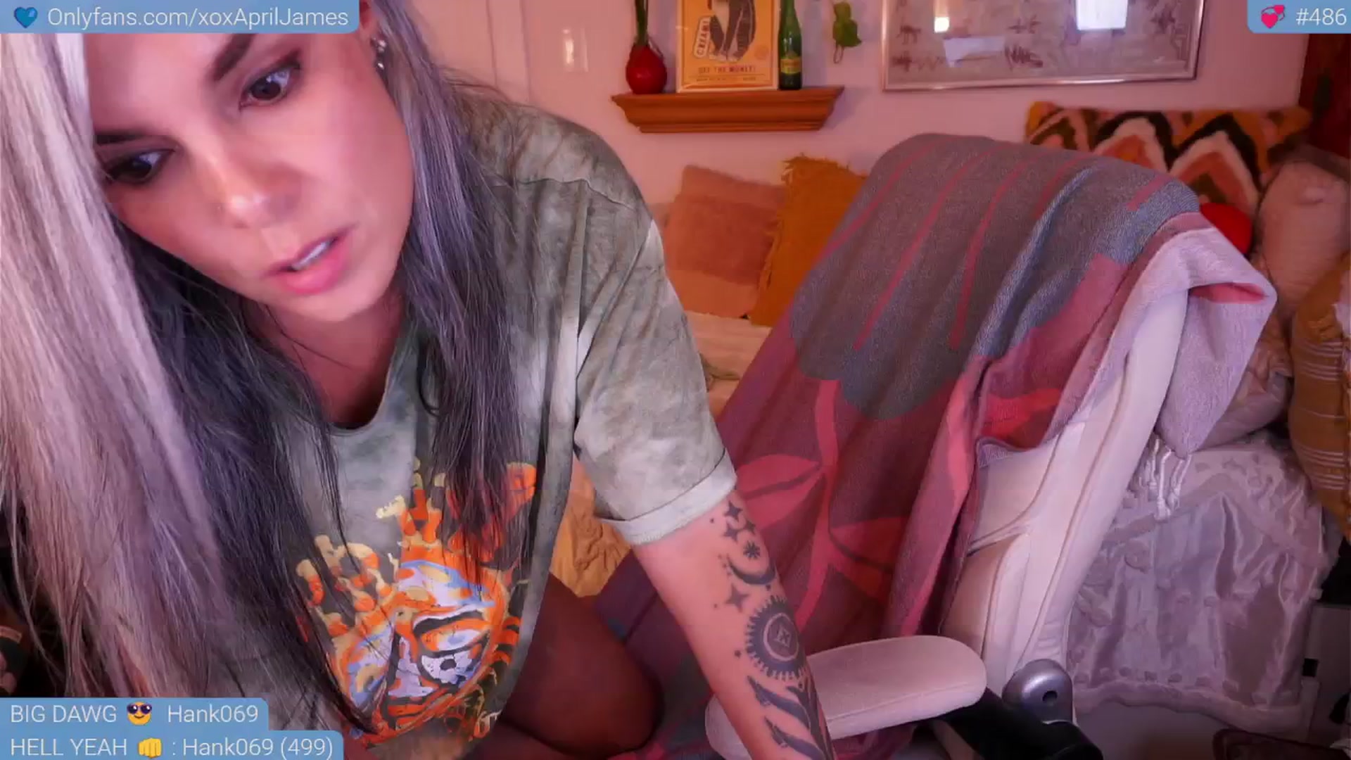 Gallery image thumbnail from AprilJames's myfreecams stream on, 04/24/2025, 02:07 image 12 of 20