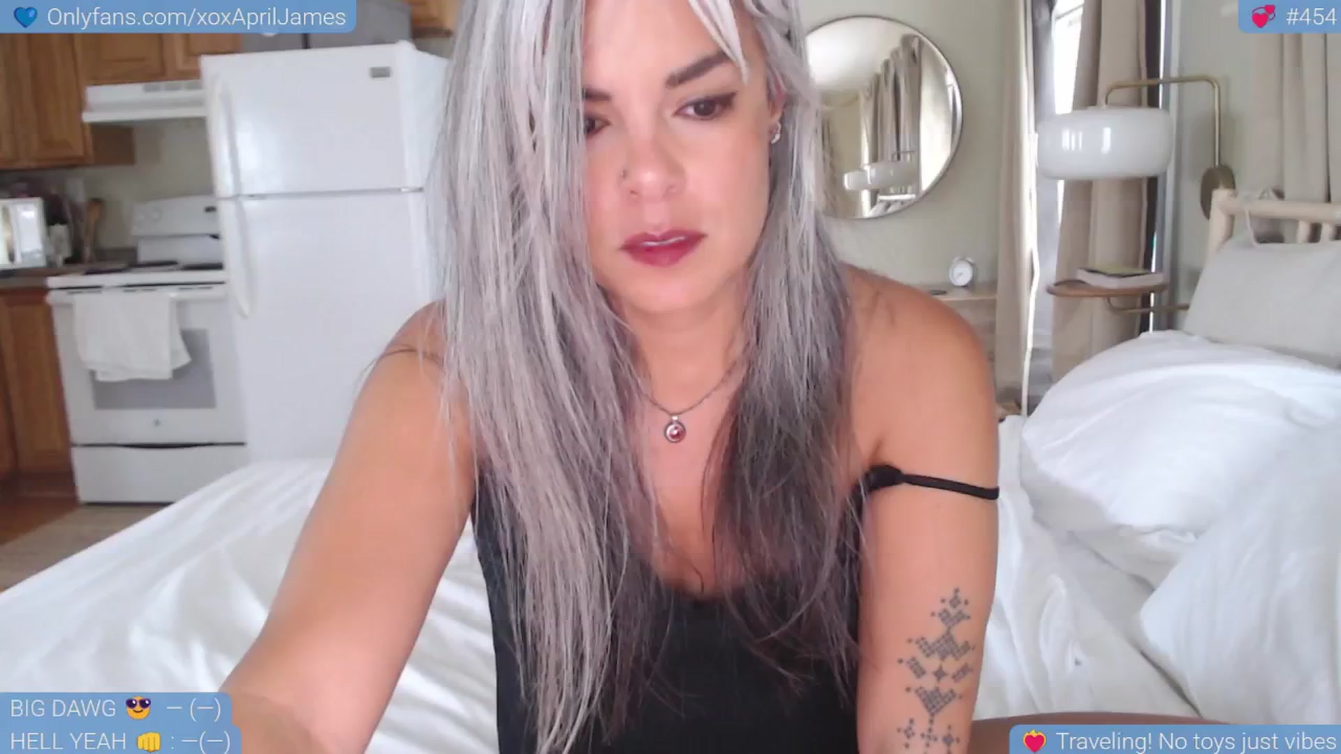 Gallery image thumbnail from AprilJames's myfreecams stream on, 04/26/2025, 16:35 image 1 of 20