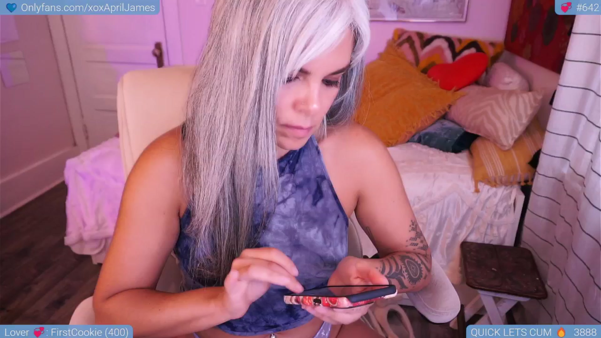 Gallery image thumbnail from AprilJames's myfreecams stream on, 05/05/2025, 24:52 image 17 of 20
