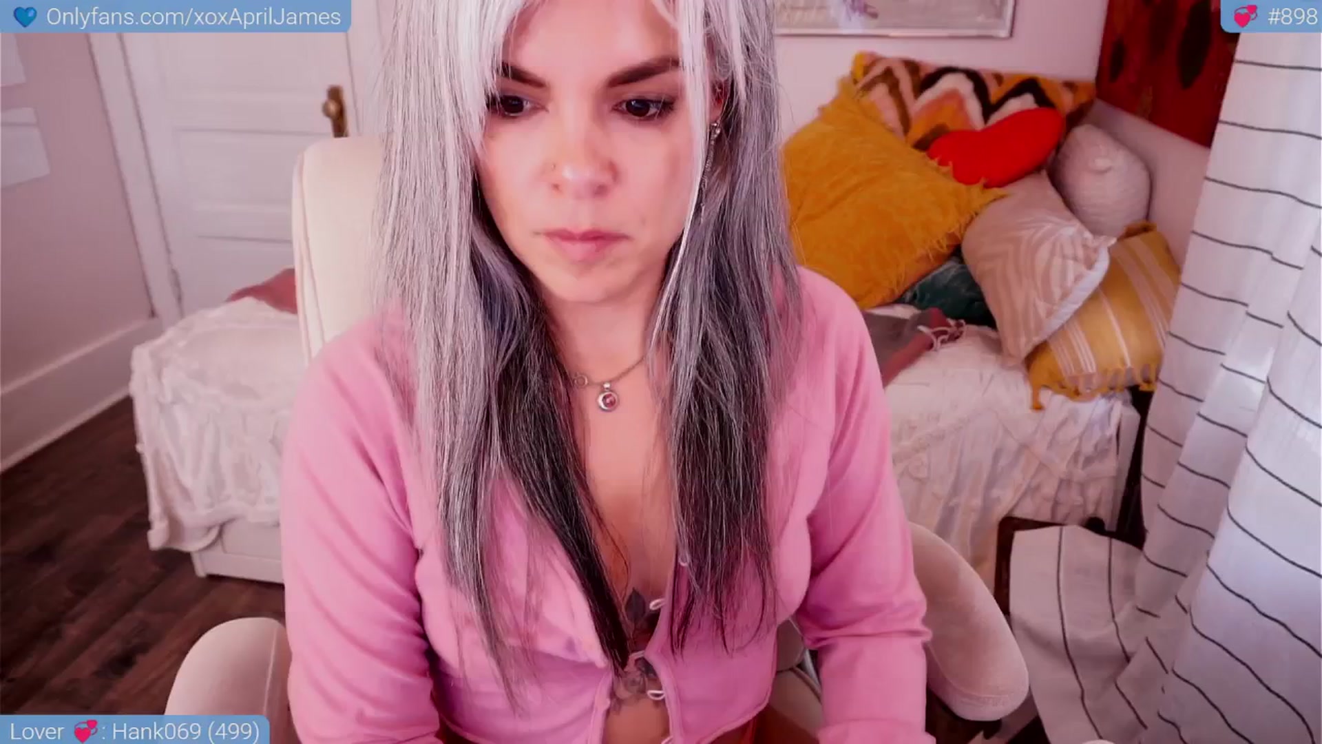 Gallery image thumbnail from AprilJames's myfreecams stream on, 05/08/2025, 24:07 image 14 of 20