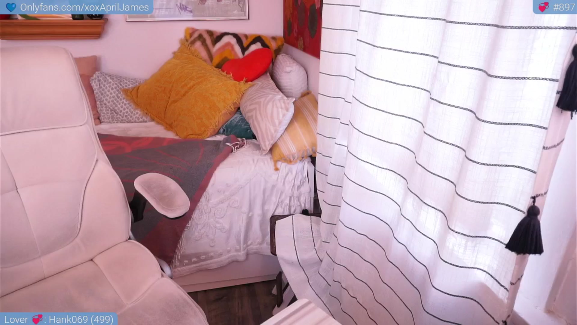 Gallery image thumbnail from AprilJames's myfreecams stream on, 05/08/2025, 01:52 image 4 of 20