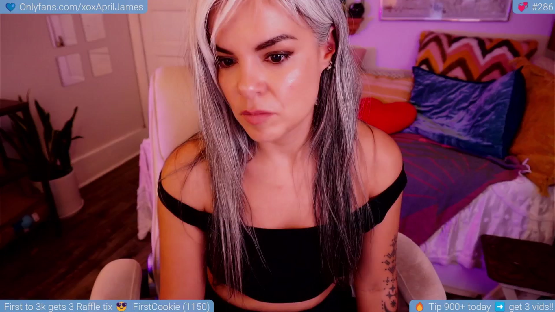Gallery image thumbnail from AprilJames's myfreecams stream on, 05/31/2025, 24:39 image 13 of 20