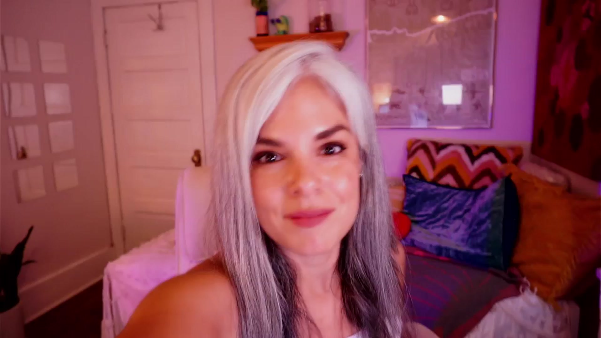 Gallery image thumbnail from AprilJames's myfreecams stream on, 06/01/2025, 23:10 image 18 of 20
