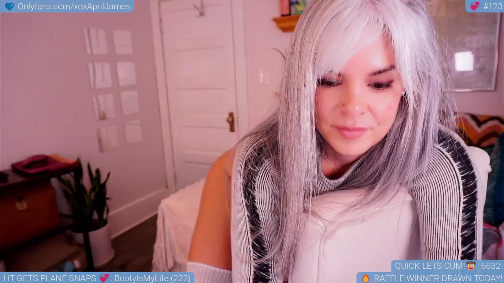 Gallery image thumbnail from AprilJames's myfreecams stream on, 06/03/2025, 21:33 image 10 of 20
