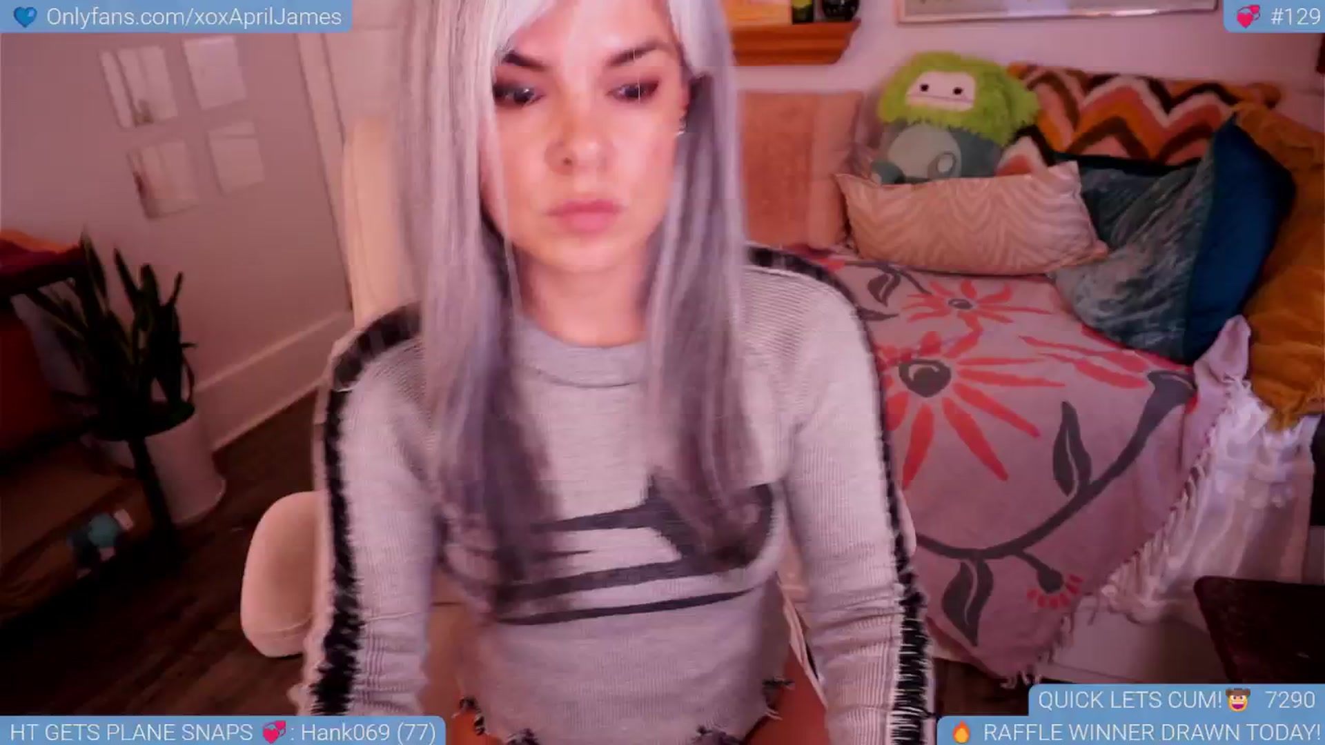 Gallery image thumbnail from AprilJames's myfreecams stream on, 06/03/2025, 21:33 image 6 of 20