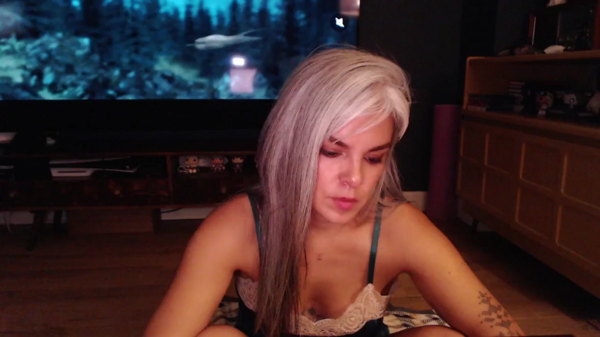 Gallery image thumbnail from AprilJames's myfreecams stream on, 06/06/2025, 21:31 image 9 of 20