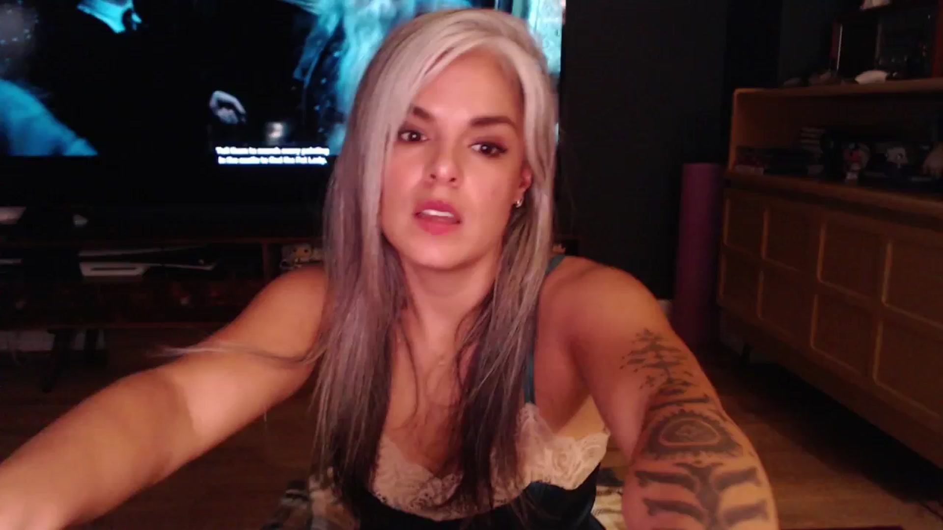 Gallery image thumbnail from AprilJames's myfreecams stream on, 06/06/2025, 21:31 image 8 of 20