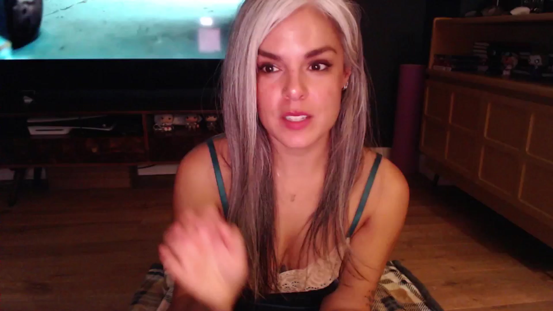 Gallery image thumbnail from AprilJames's myfreecams stream on, 06/06/2025, 21:31 image 13 of 20