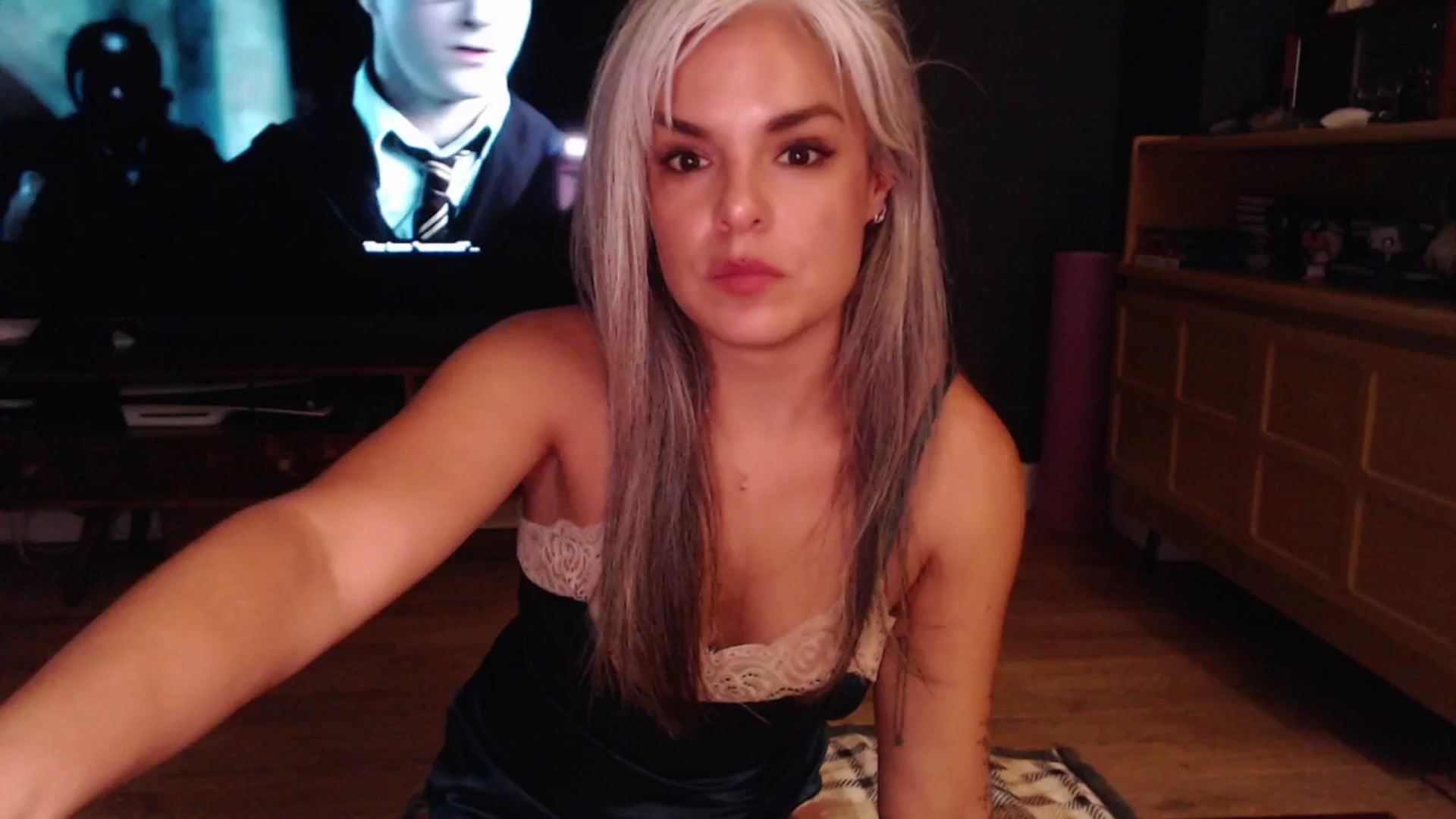 Gallery image thumbnail from AprilJames's myfreecams stream on, 06/06/2025, 21:31 image 10 of 20