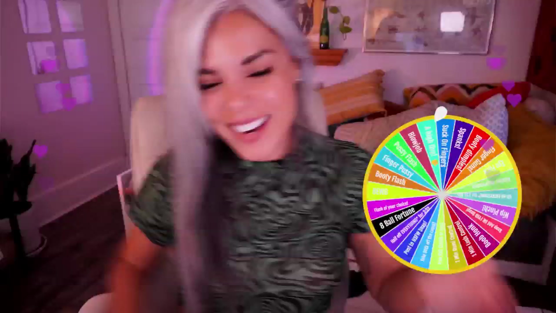 Gallery image thumbnail from AprilJames's myfreecams stream on, 07/28/2025, 24:00 image 5 of 20