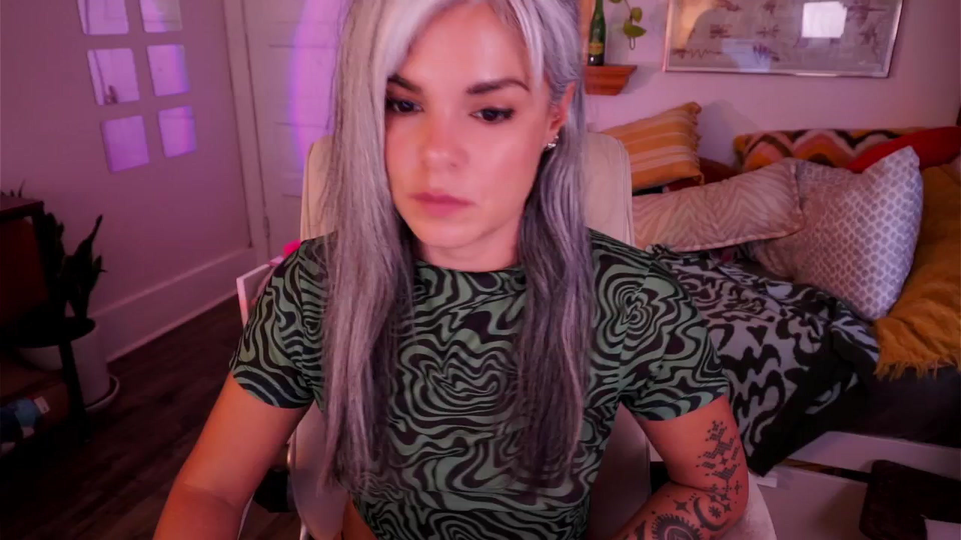 Gallery image thumbnail from AprilJames's myfreecams stream on, 07/28/2025, 24:54 image 2 of 20