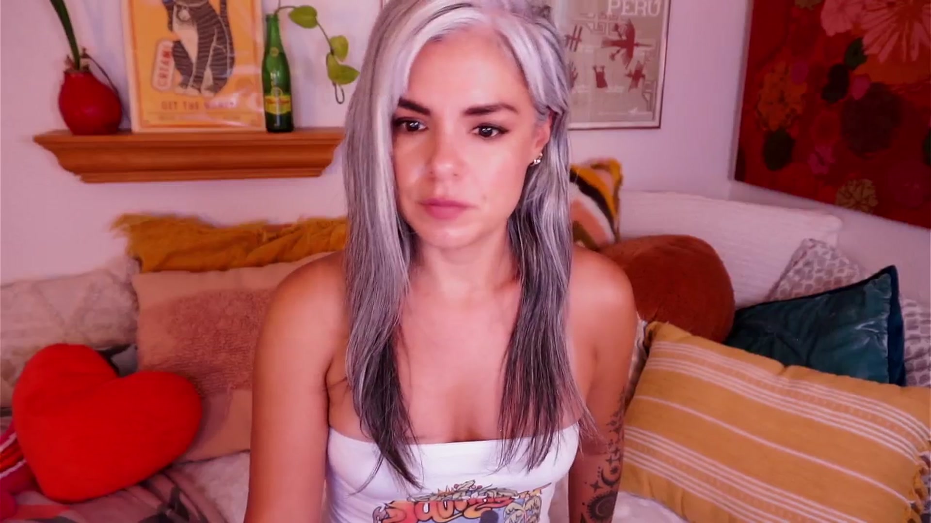 Gallery image thumbnail from AprilJames's myfreecams stream on, 07/30/2025, 24:36 image 7 of 20
