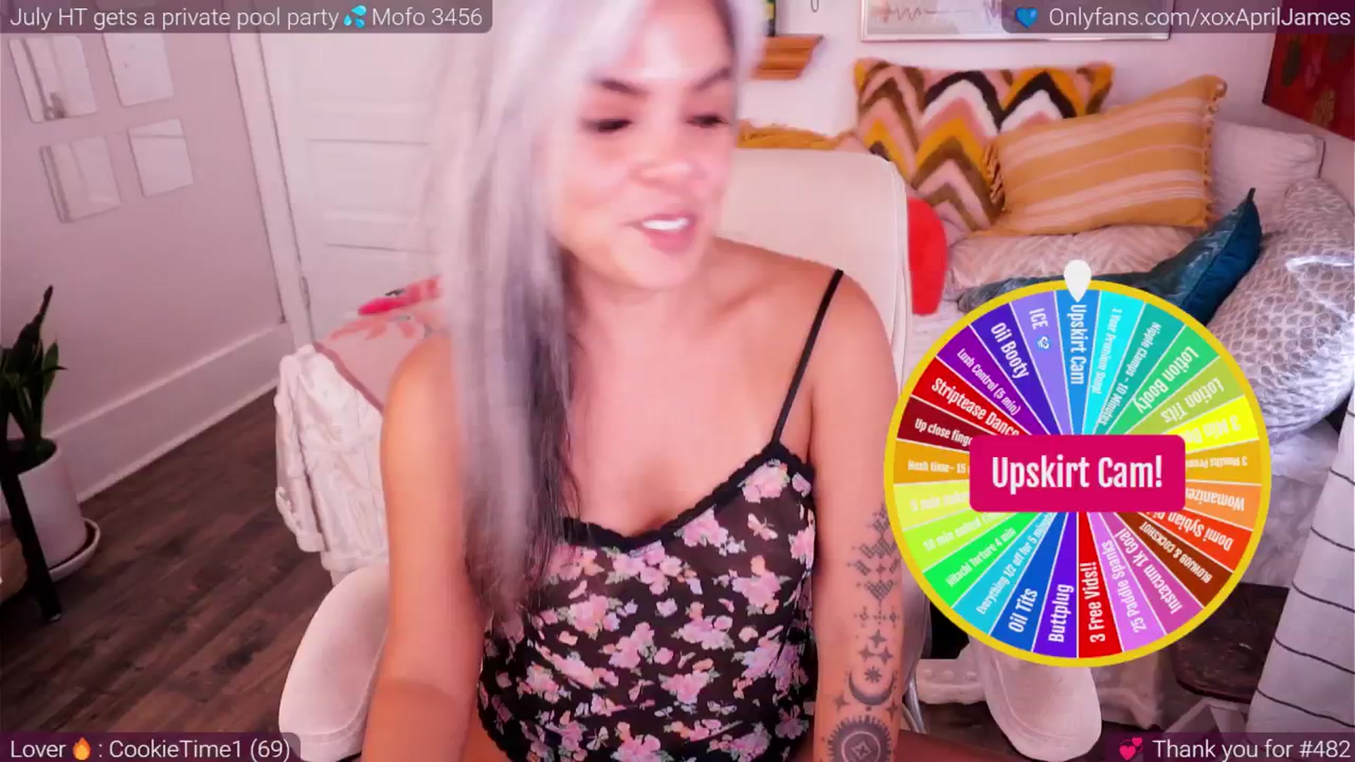 Gallery image thumbnail from AprilJames's myfreecams stream on, 08/01/2025, 24:01 image 14 of 20