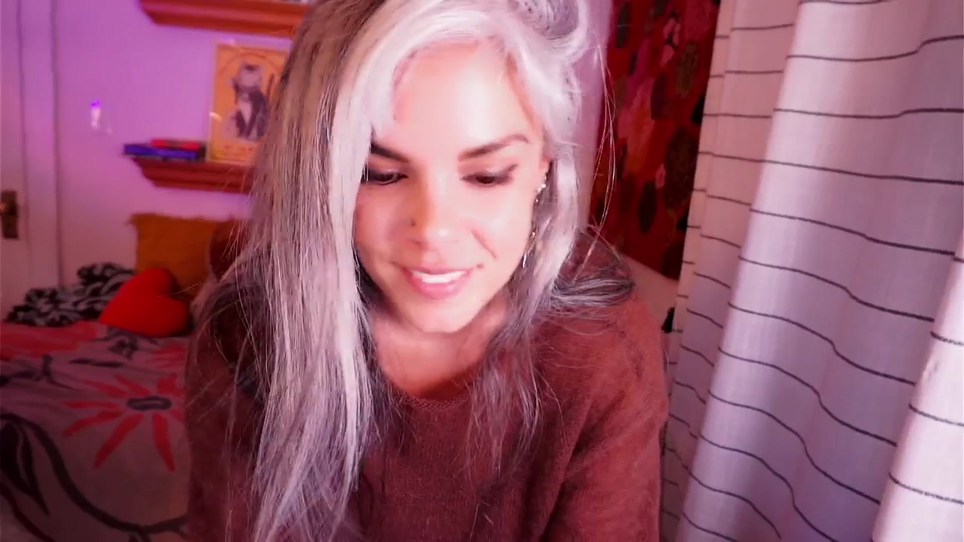 Gallery image thumbnail from AprilJames's myfreecams stream on, 09/06/2025, 02:21 image 15 of 20