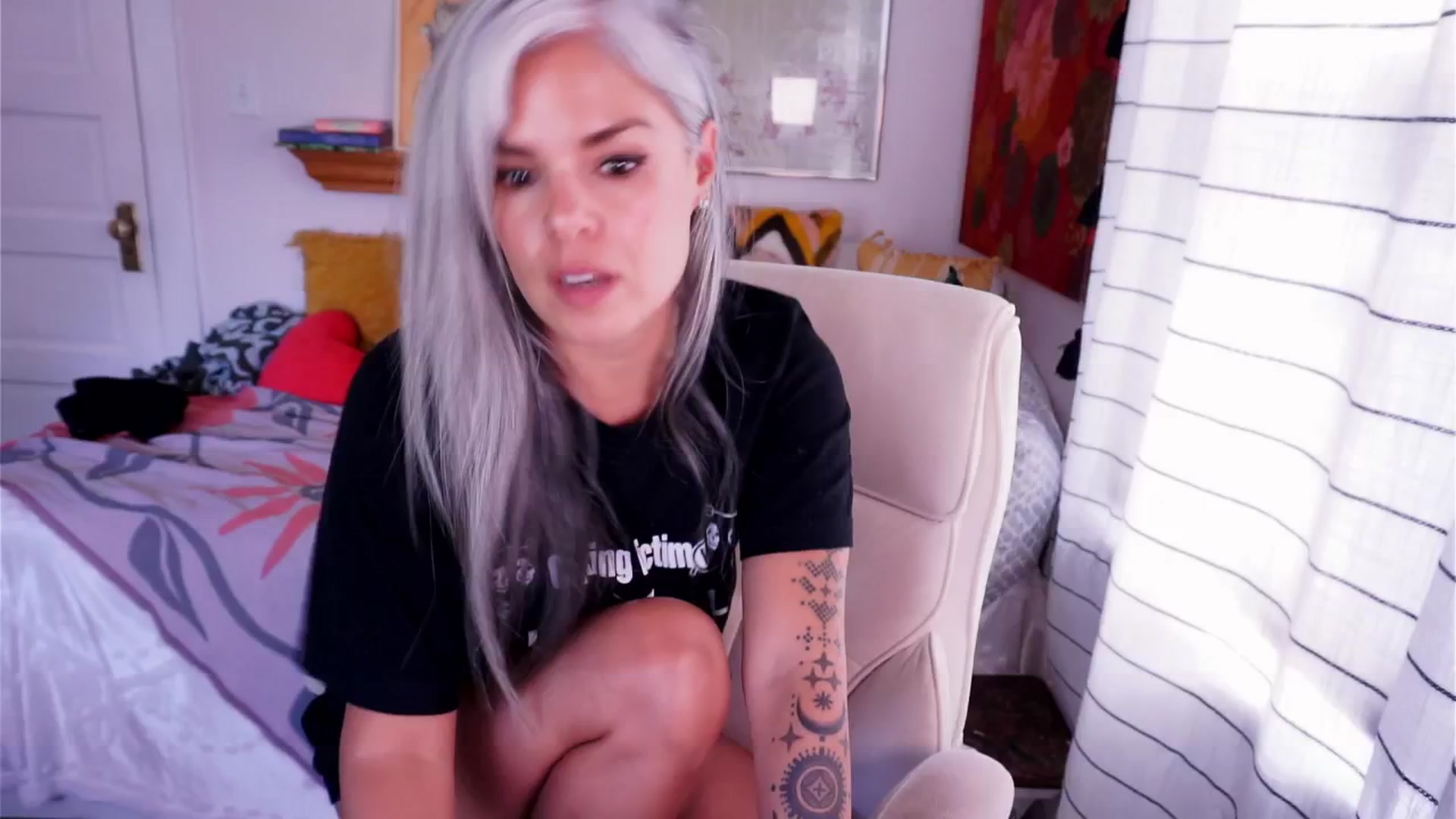 Gallery image thumbnail from AprilJames's myfreecams stream on, 09/06/2025, 18:59 image 1 of 20