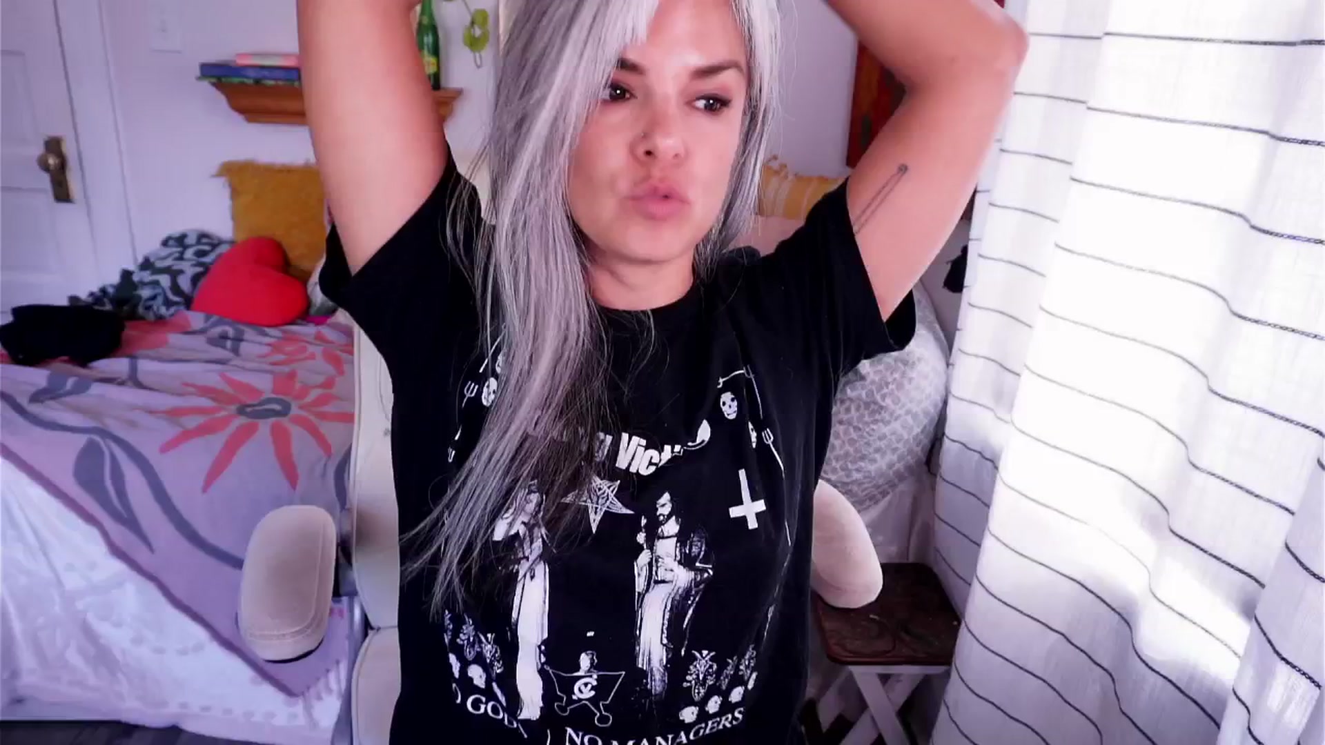Gallery image thumbnail from AprilJames's myfreecams stream on, 09/06/2025, 18:59 image 3 of 20