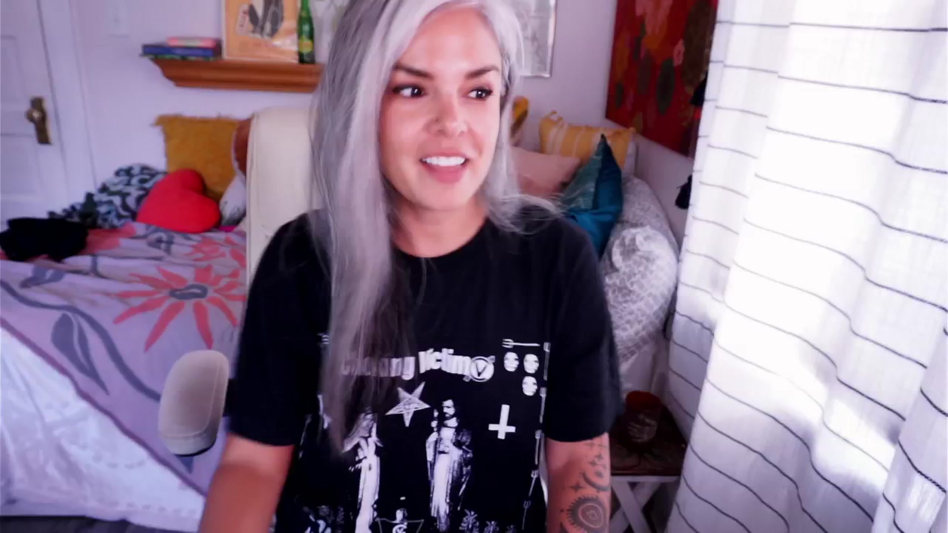 Gallery image thumbnail from AprilJames's myfreecams stream on, 09/06/2025, 18:59 image 4 of 20
